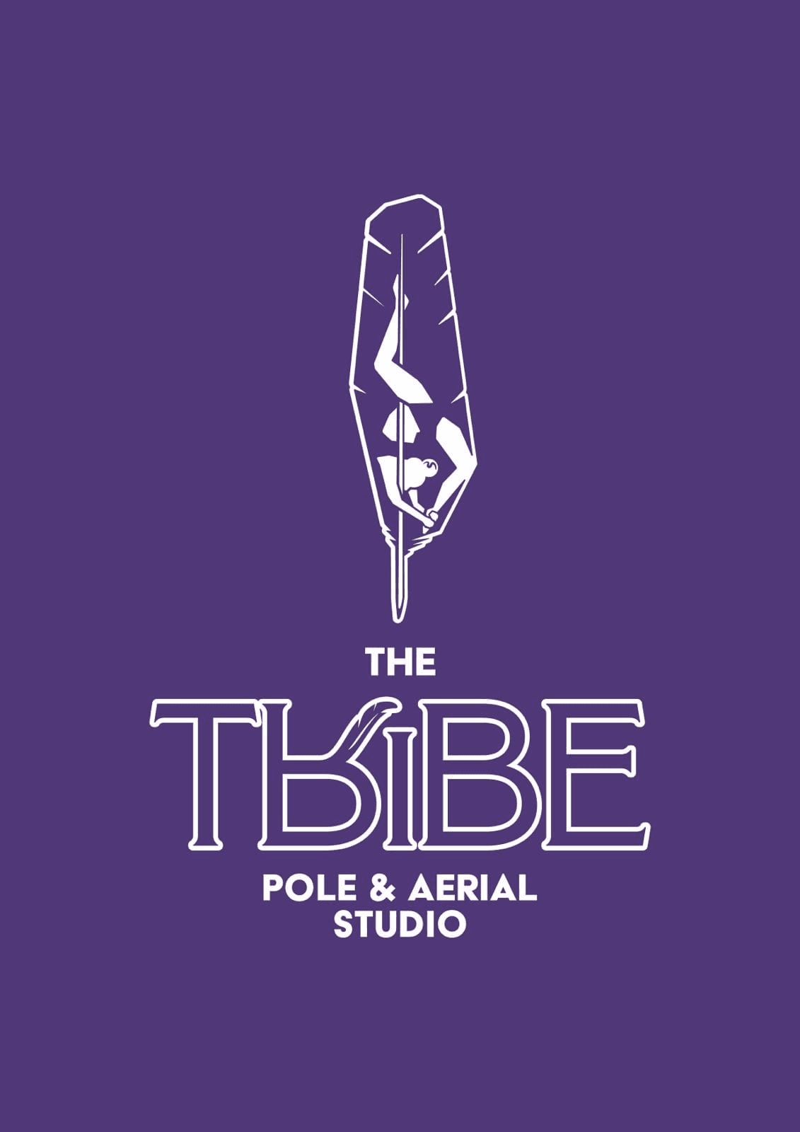 Il logo di The Tribe: una piuma con una figura al palo